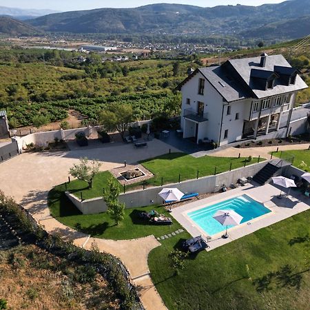 Boutique Finca Esencial Villafranca Del Bierzo Luaran gambar