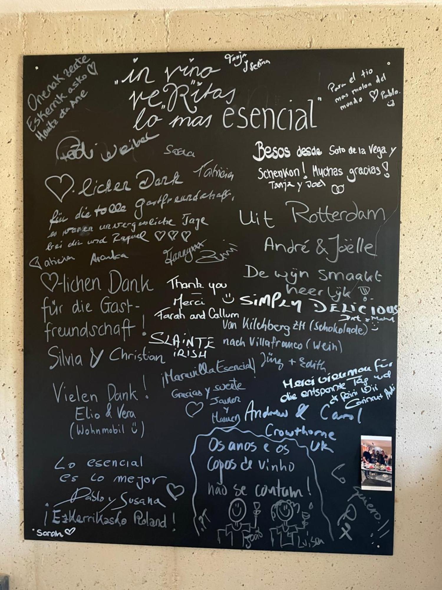 Boutique Finca Esencial Villafranca Del Bierzo Luaran gambar